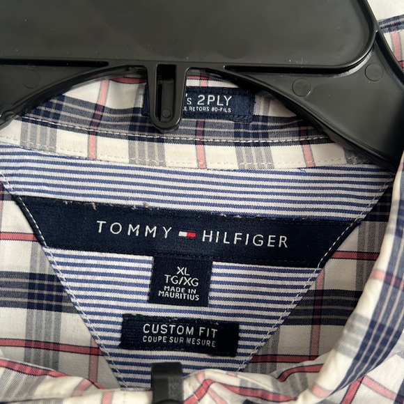 button down - Picture 2 of 5